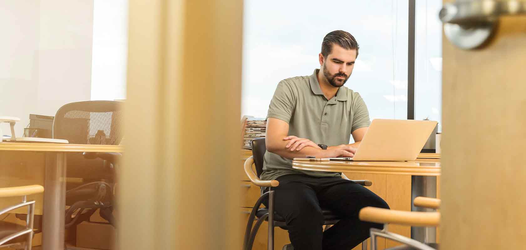 hot desk booking